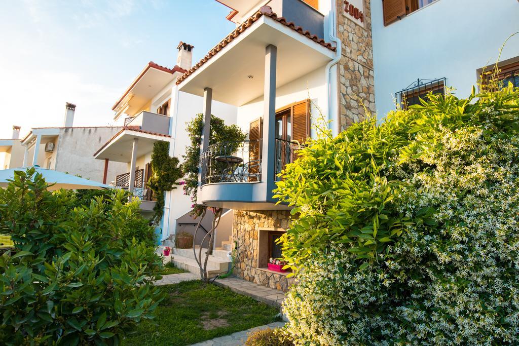 Bouganvillia Homes Nikiti  Esterno foto