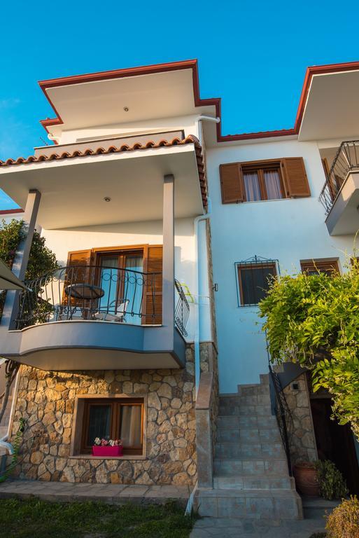 Bouganvillia Homes Nikiti  Esterno foto